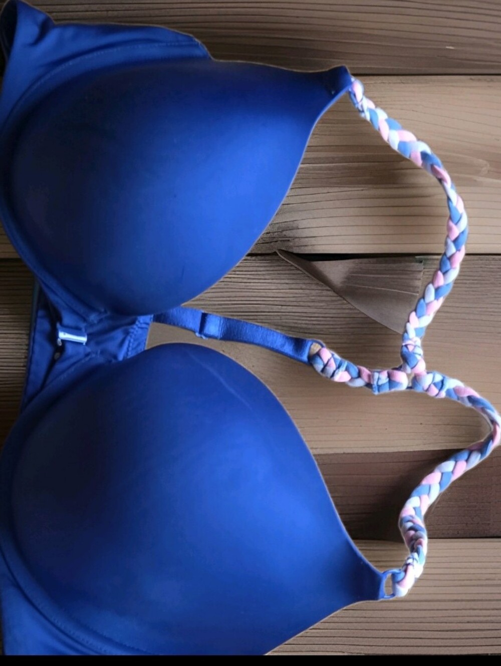 VICTORIA'S SECRET RACERBACK PUSH-UP PIGEONNANT FRONT CLIP UNDERWIRE BRA SIZE 38C